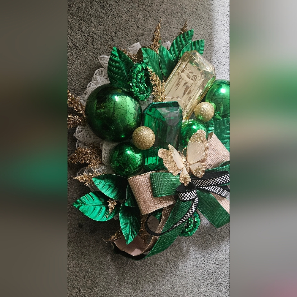 XL Elegant St Patricks Day Wreath, Green And Gold Spring Designer Wreath - Picture 5 of 7